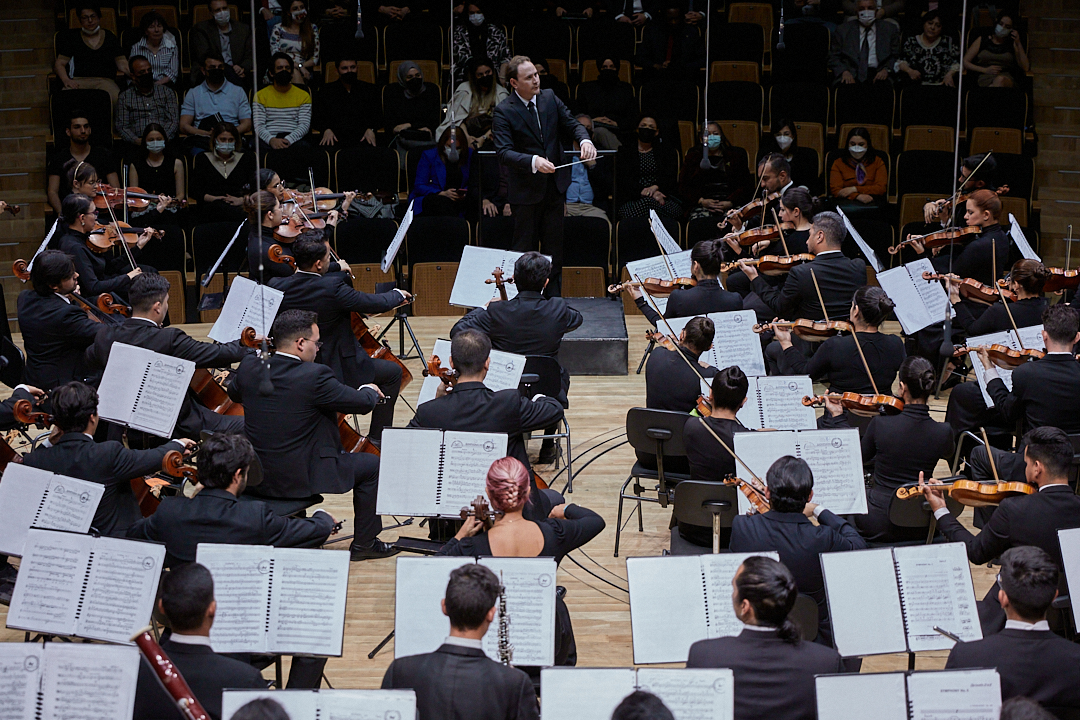 Orquesta Sinfónica Simón Bolívar Debuta En La Sala De Conciertos Más Moderna De Turquía