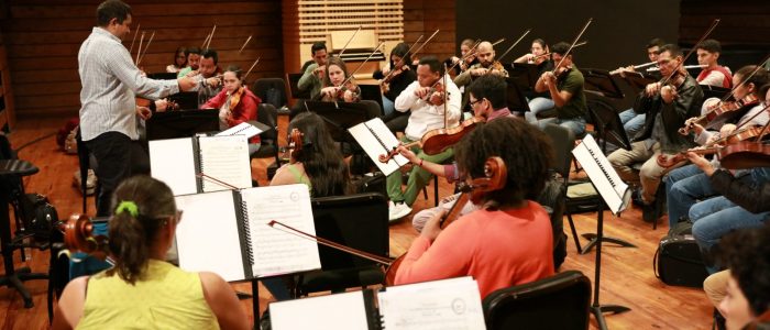 ORQUESTA DE CAMARA SIMÓN BOLÍVAR