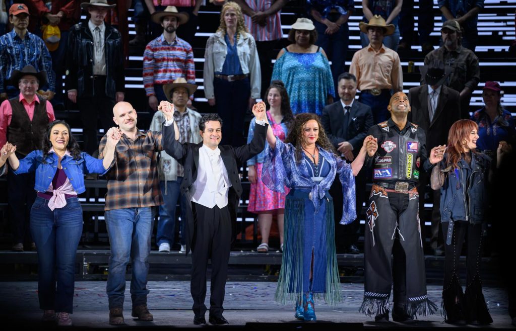 Diego Matheuz es ovacionado en su debut en el Metropolitan Opera de Nueva York