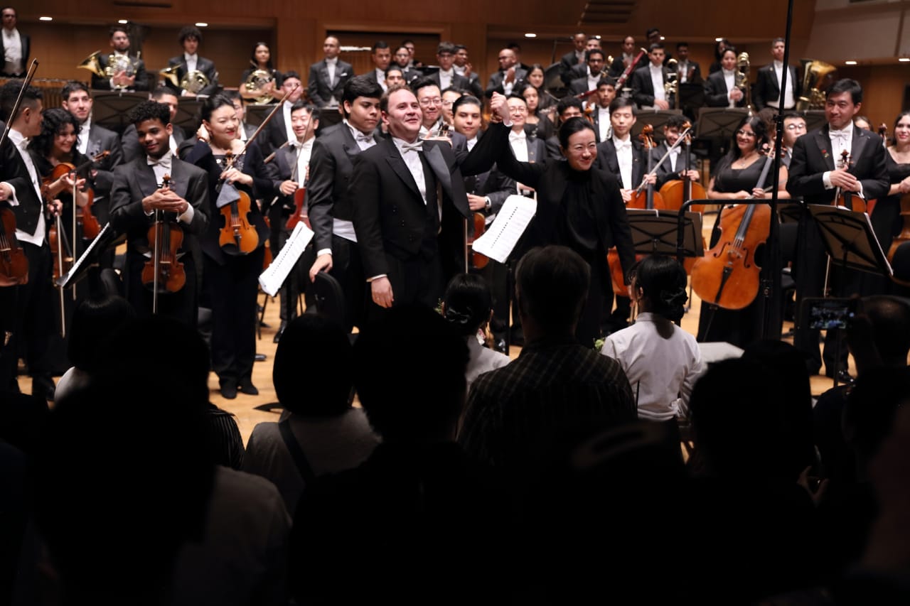 Concierto Binacional OSJJL Y OSNC. Maestros Christian Vásquez Y Jing Huan