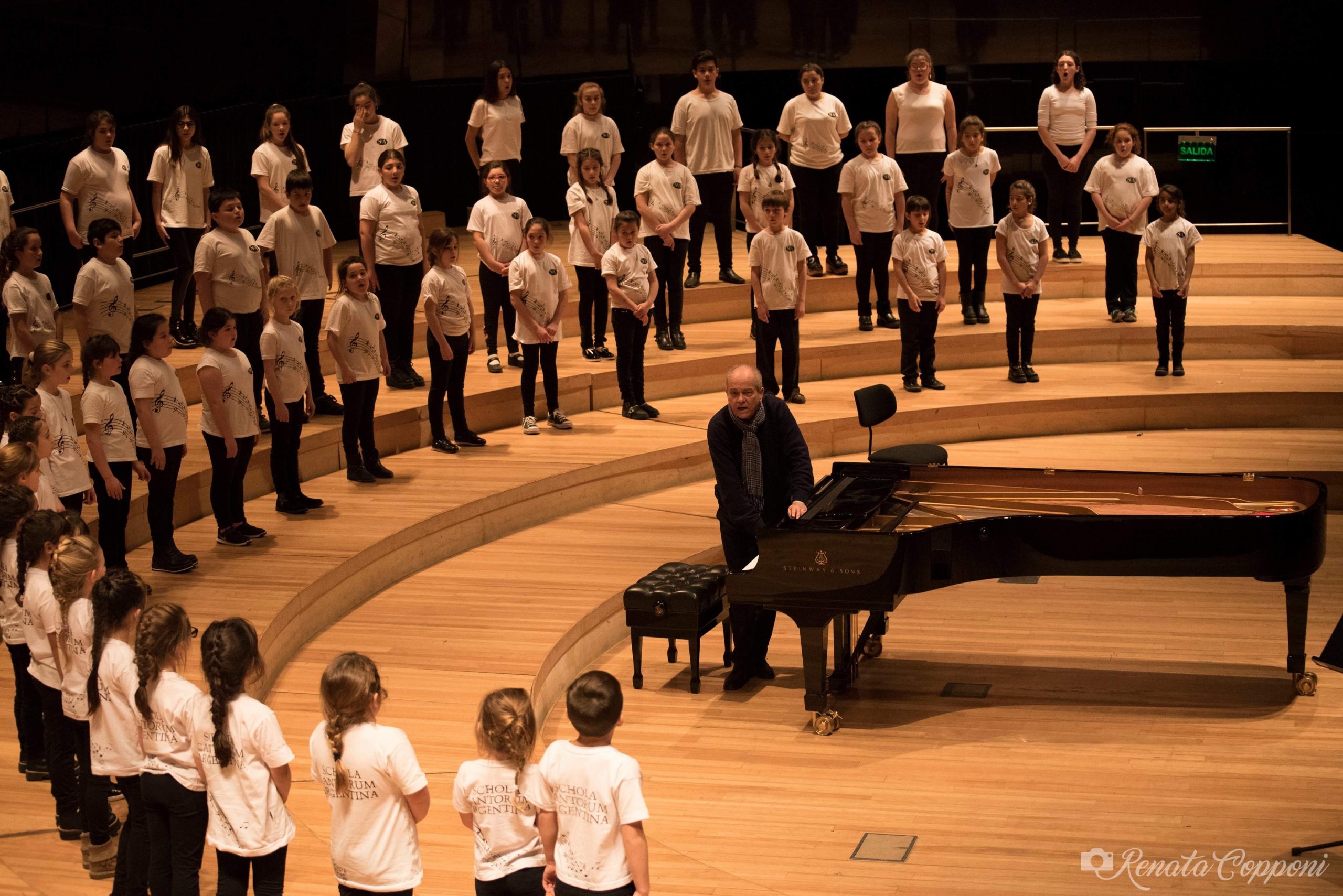 Scola Cantorun Argentina