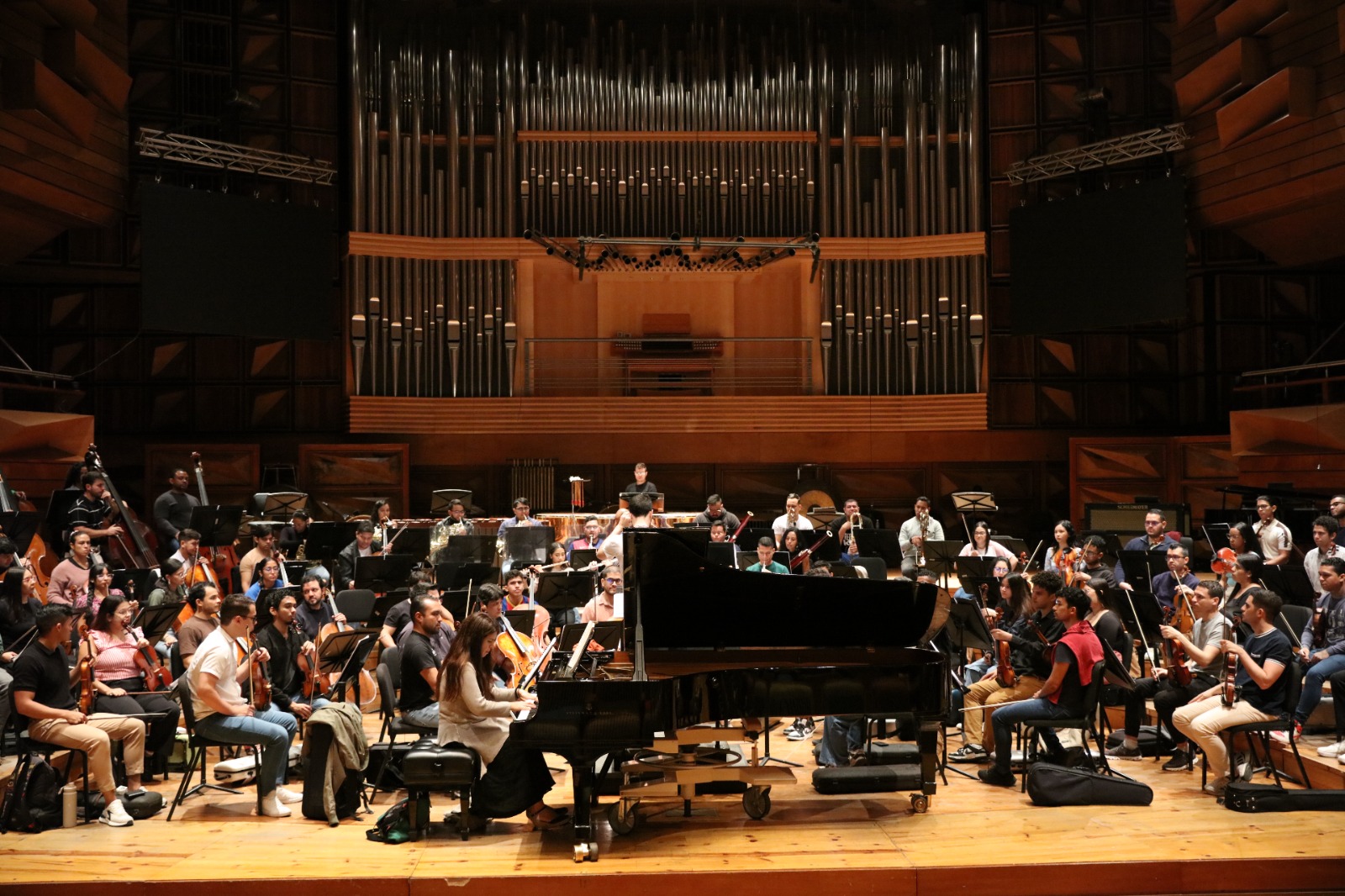 ORQUESTA SINFÓNICA SIMÓN BOLÍVAR DE VENEZUELA