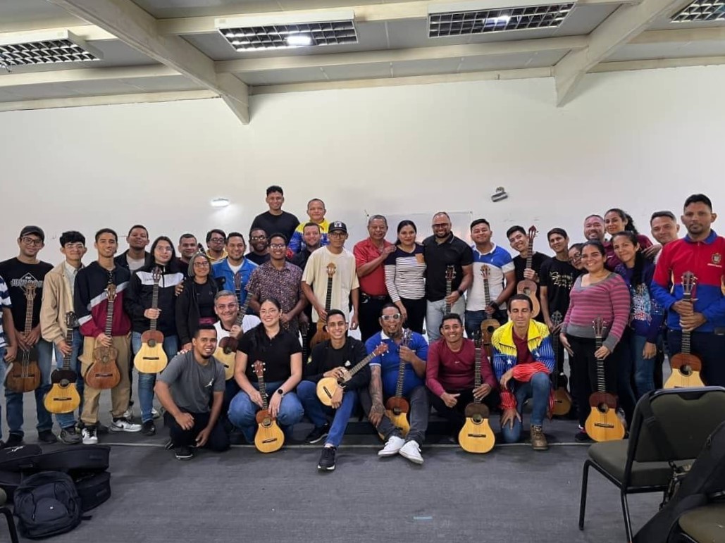 Orquesta Alma Llanera Portuguesa (12)