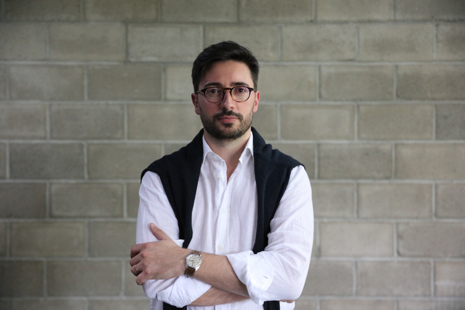 DIRECTOR ANTONIO MENDEZ