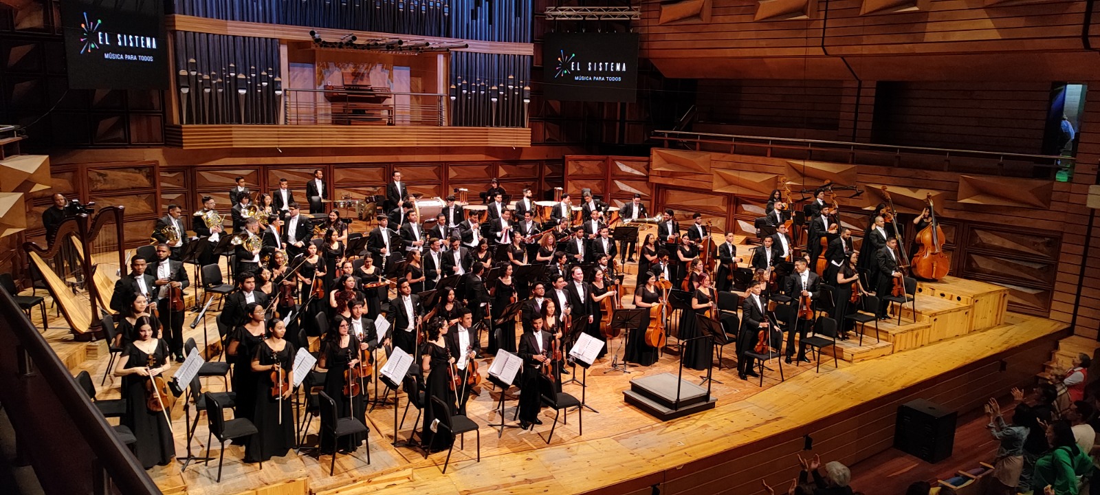 ORQUESTA JUAN JOSÉ LANDAETA (2)