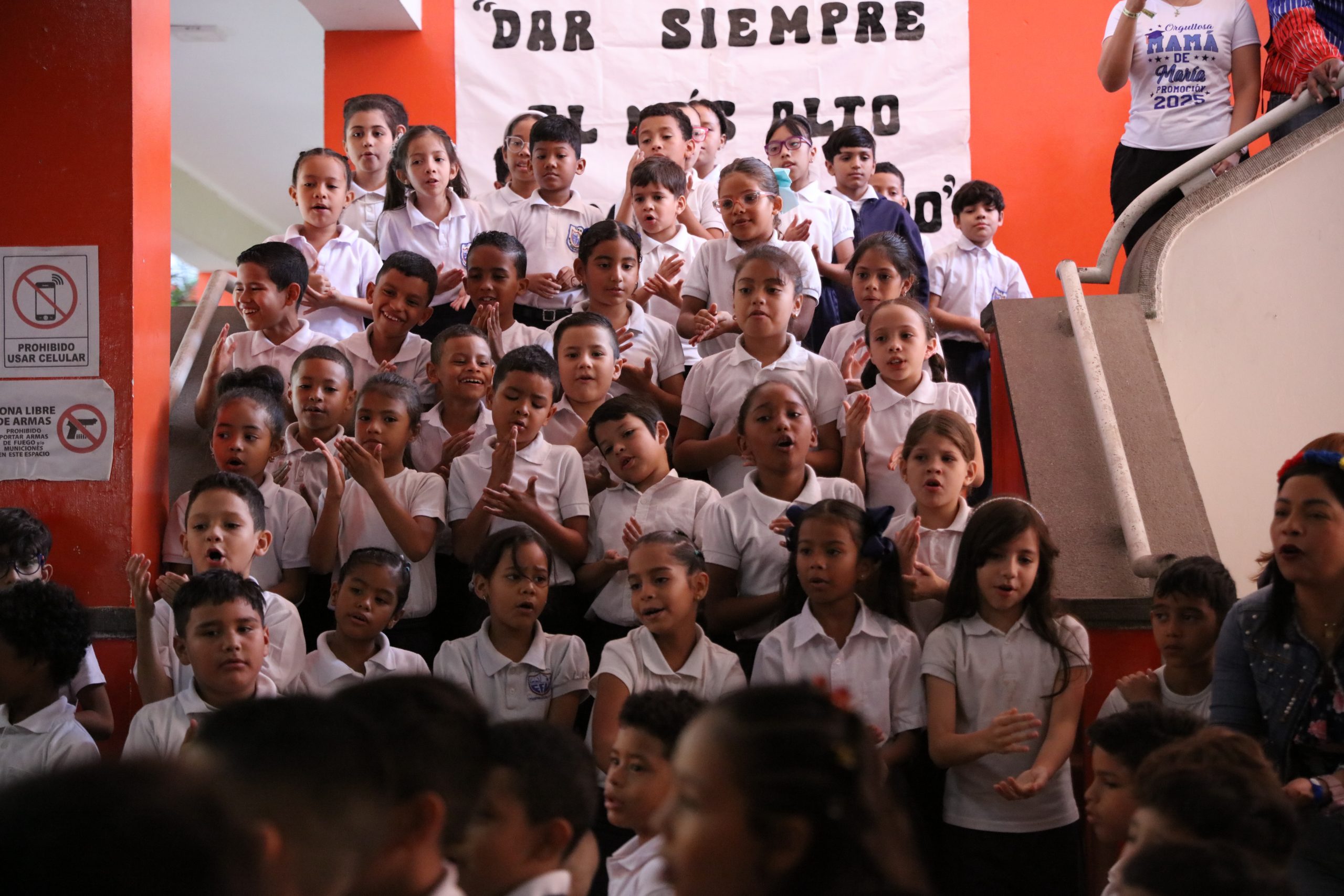 Delegacion De Santa Lucia Y Republica Dominicana (1)