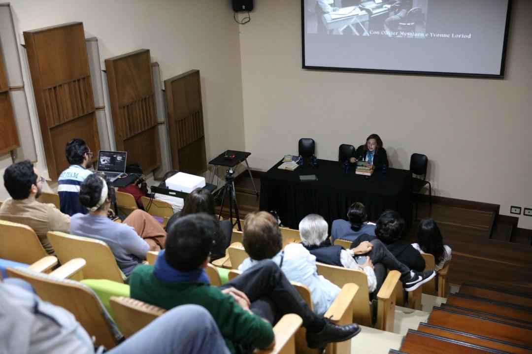 Charla De Boulez (2)