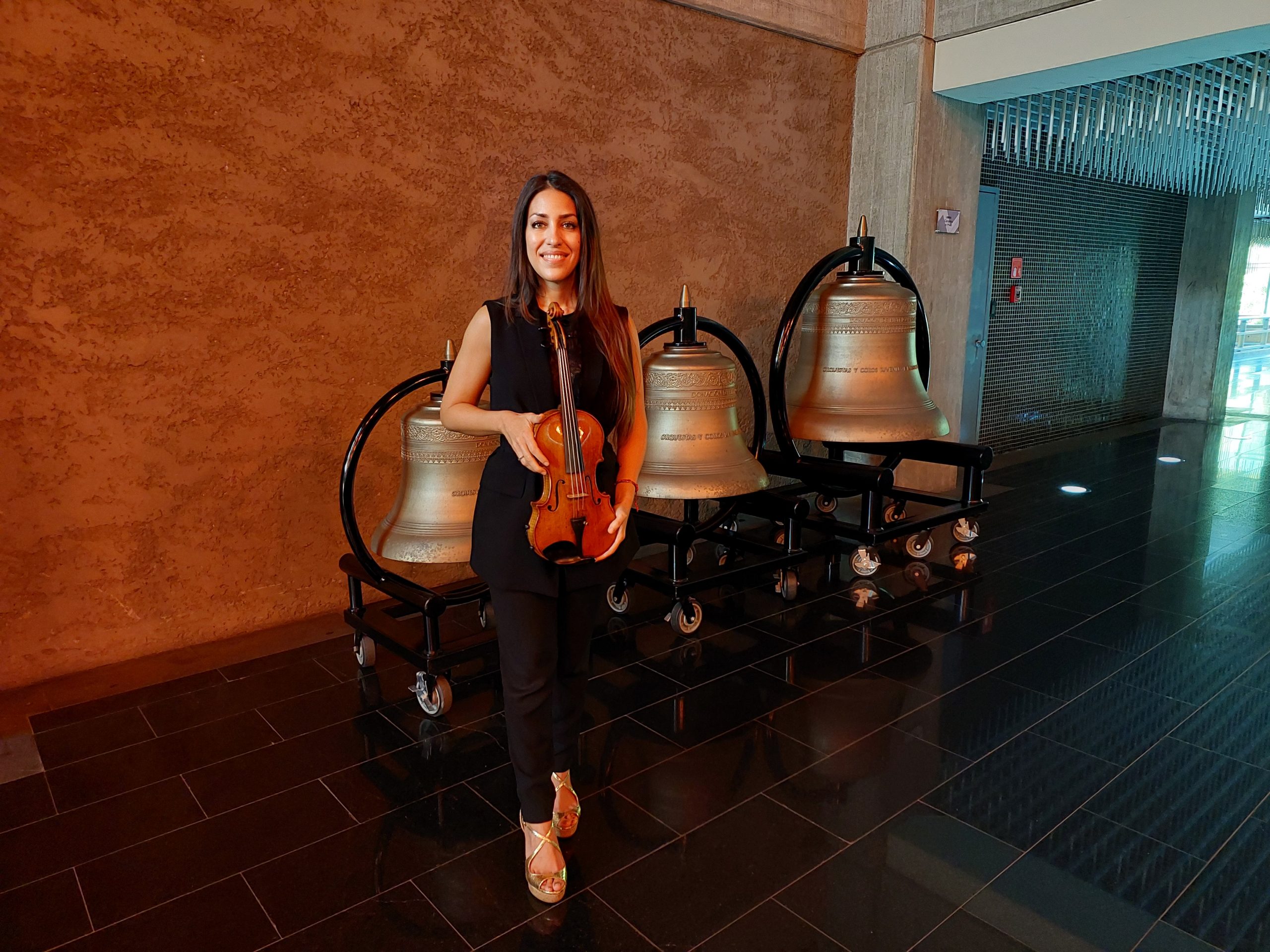 SOLISTA LETICIA MORENO