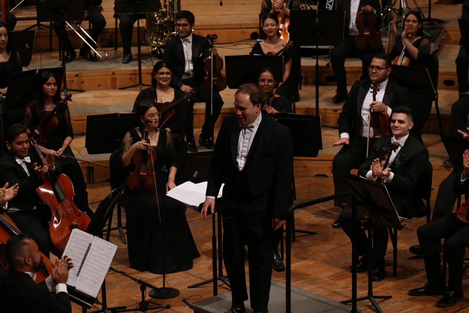 CHRISTIAN VÁSQUEZ CON LA SSBV