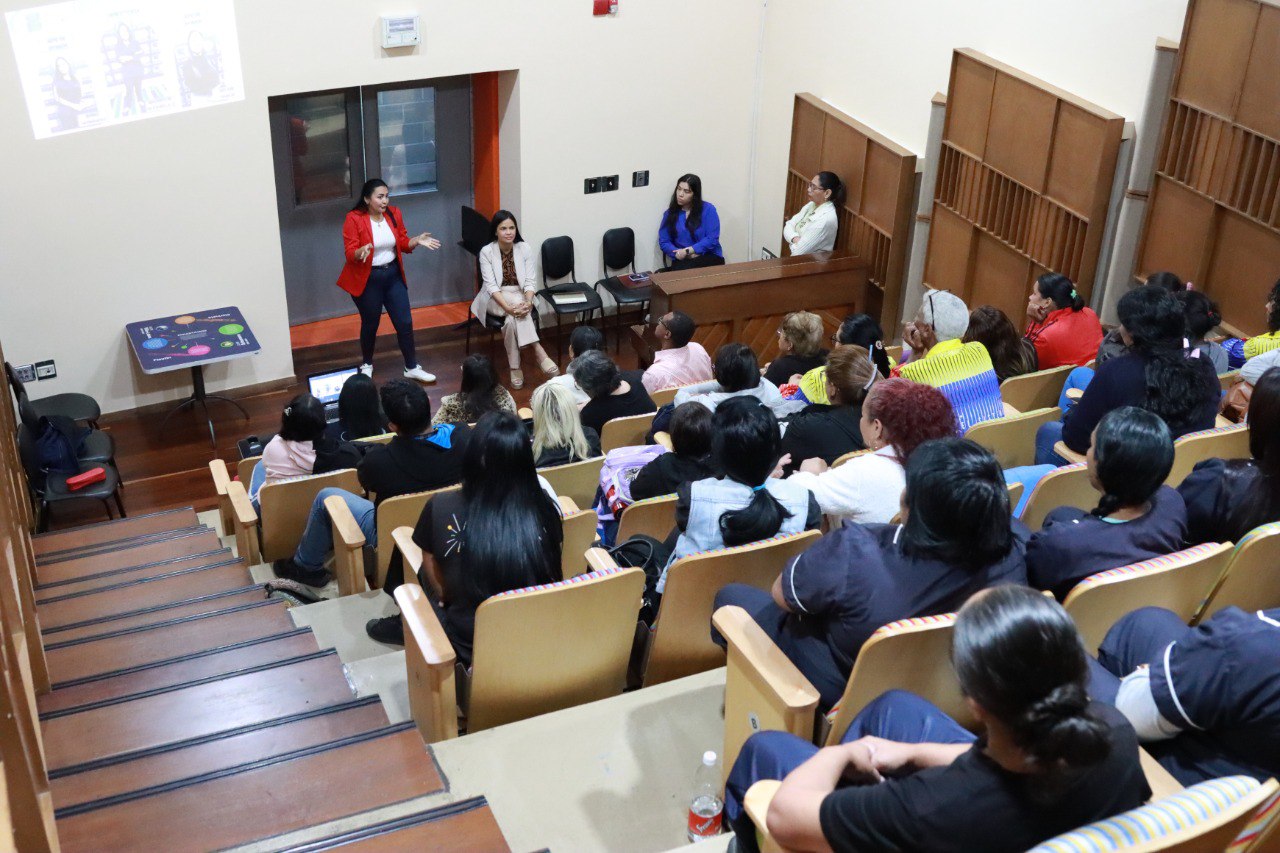 Temas Laborales Y De Protección Para El Personal De El Sistema