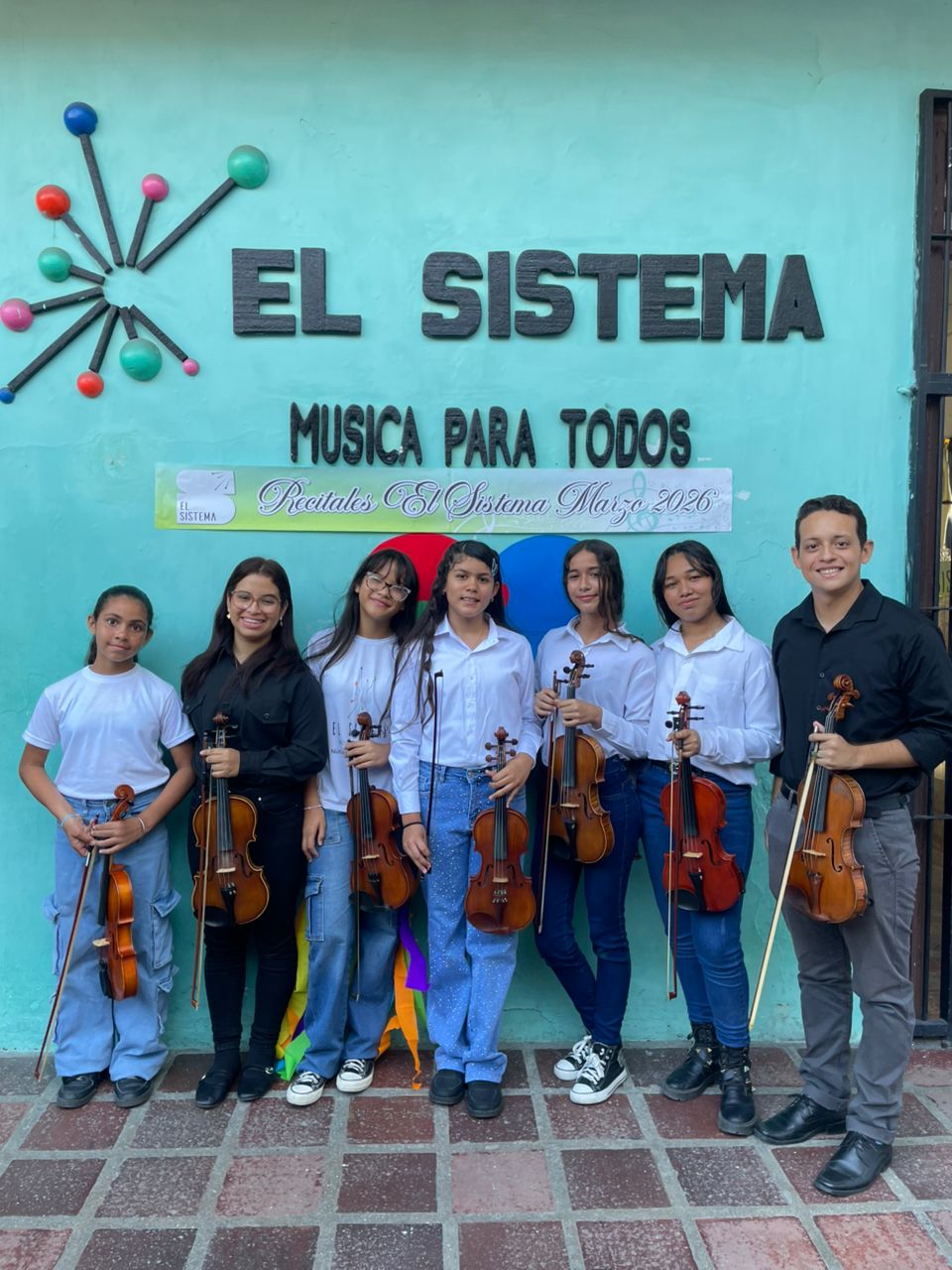 04ca0713-b2a3-42af-84be-1e8fd577b025