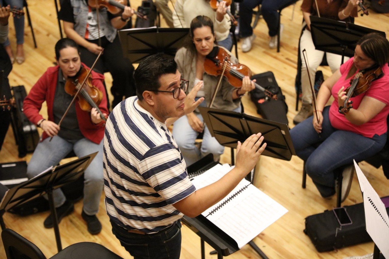 JESÚS UZCÁTEGUI CON LA OCSB 2