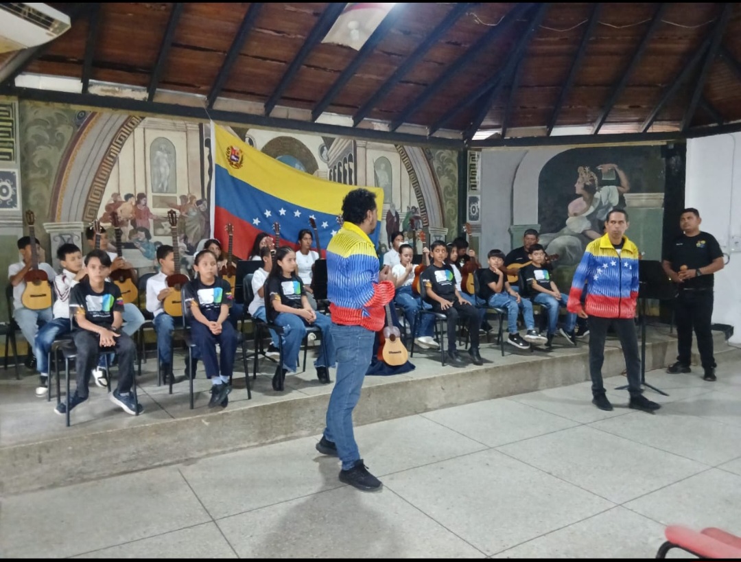 Merida Dia Del Cuatro (2)