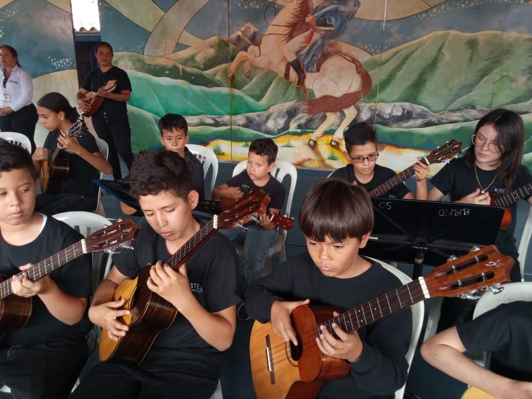 Merida Dia Del Cuatro (6)