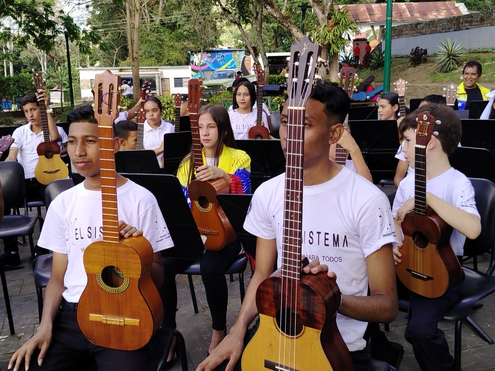 Monagas Dia Del Cuatro (1)