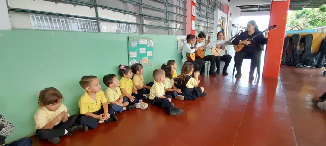 Tachira Dia Del Cuatro (1)