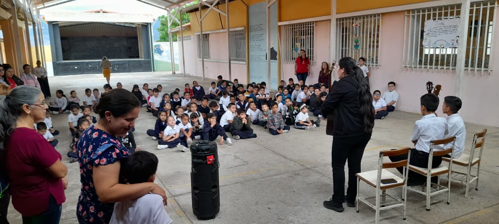 Tachira Dia Del Cuatro (2)