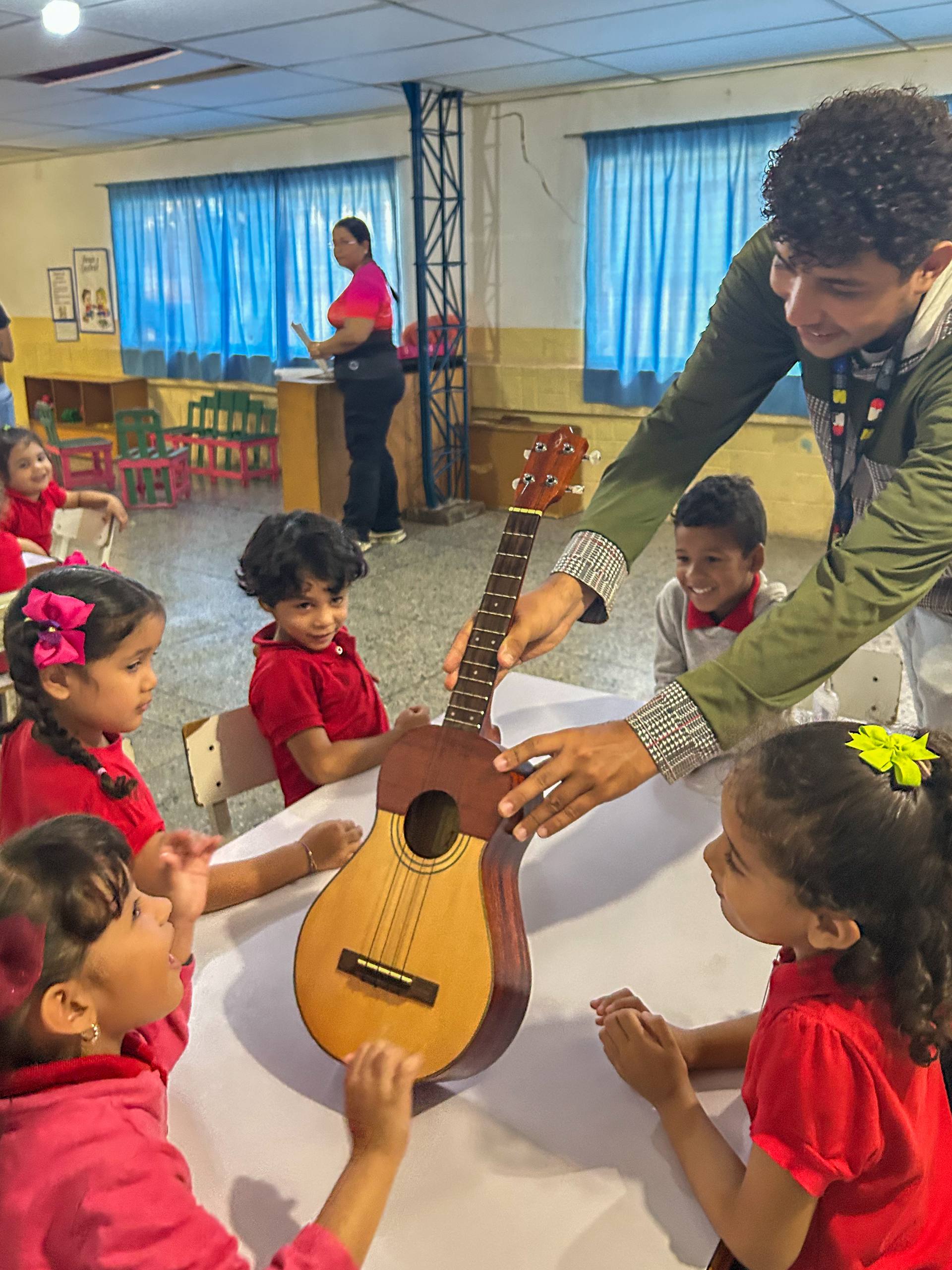 Yaracuy Dia Del Cuatro (1)