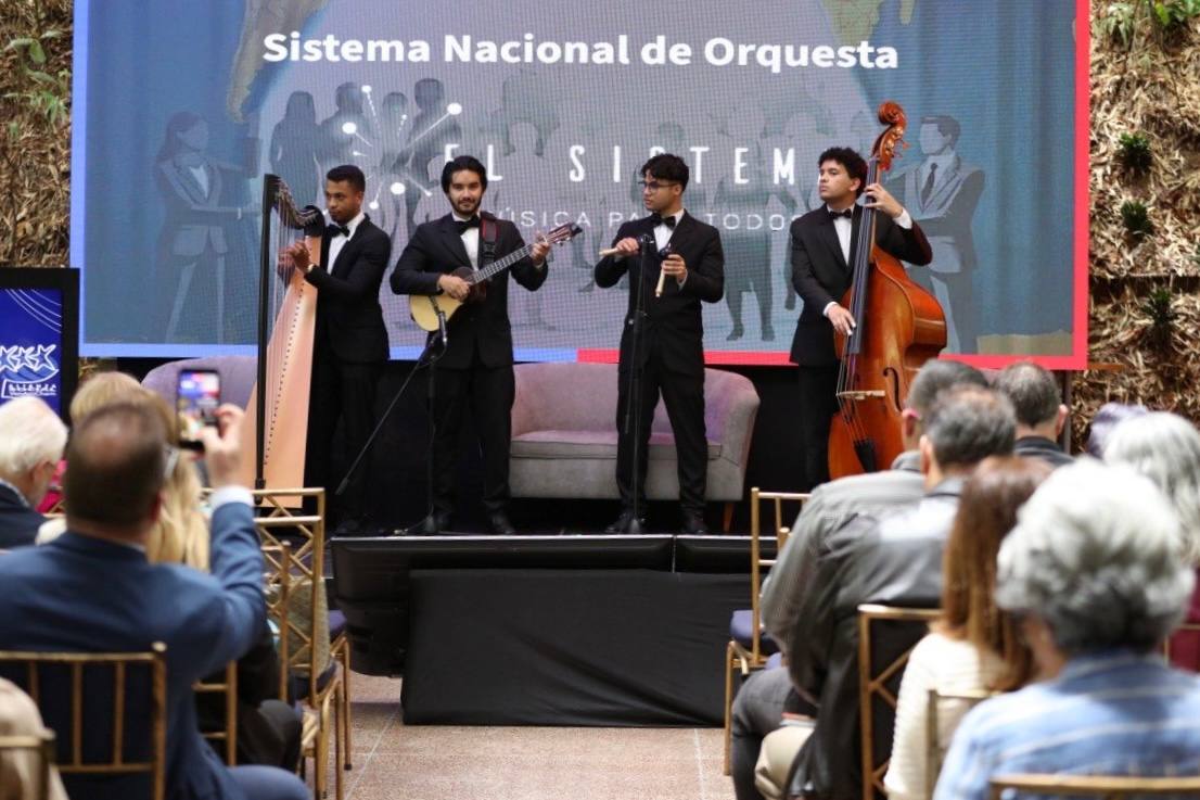 El Sistema Y VenAmCham (1)