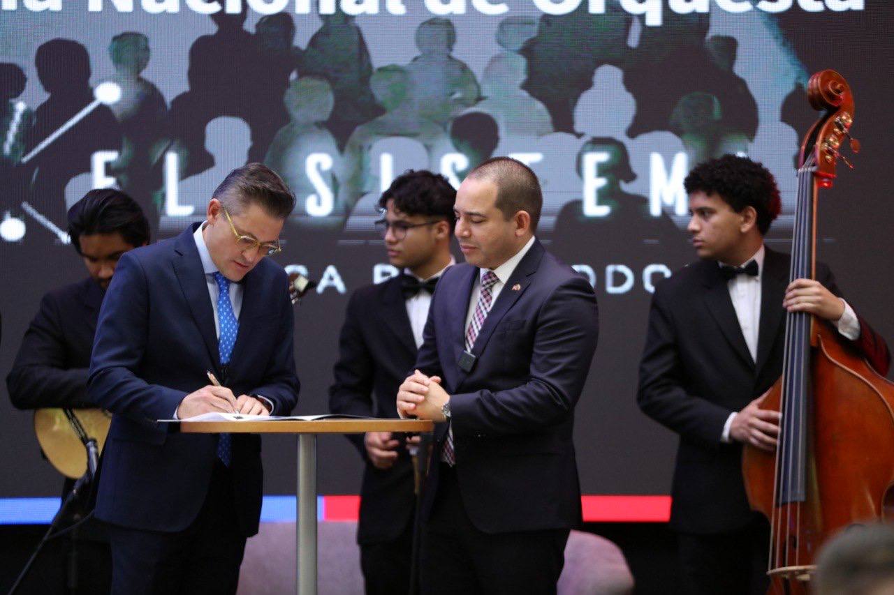 El Sistema Y VenAmCham (3)